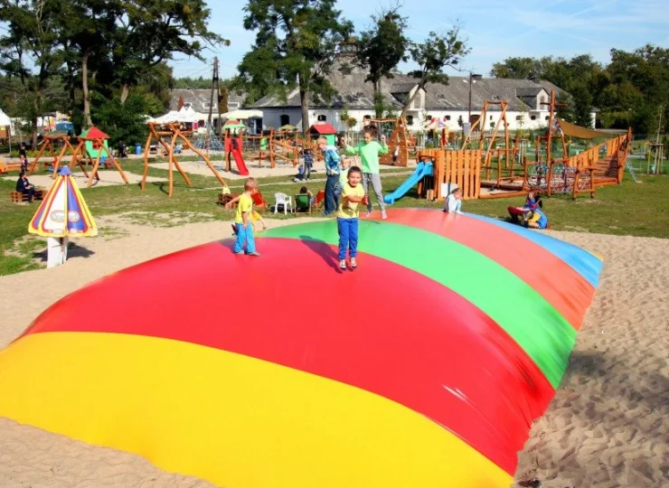 Park Rozrywki Julinek oferuje atrakcje dla dzieci oraz dorosłych