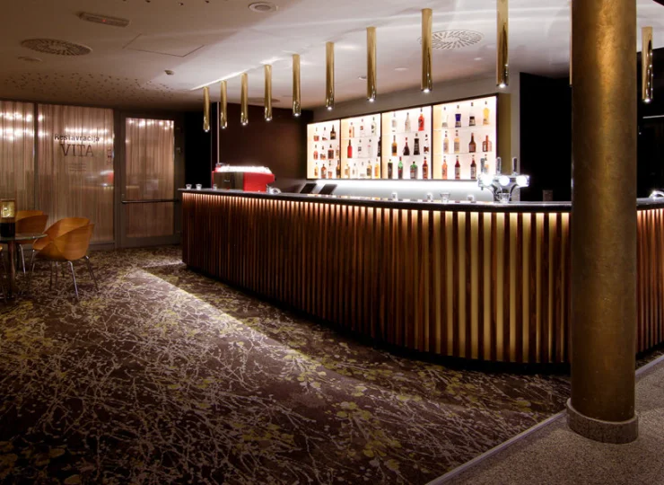 W hotelu znajduje się elegancki drink bar