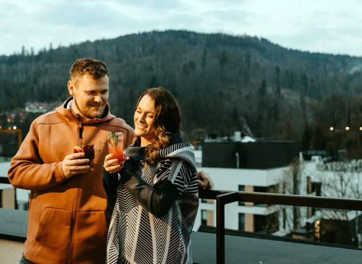 Tutaj odpoczniesz z widokiem na zalesione Beskidy