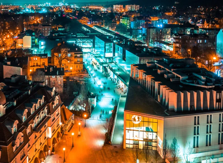 Hotel Molo jest położony w budynku galerii Sopot Centrum