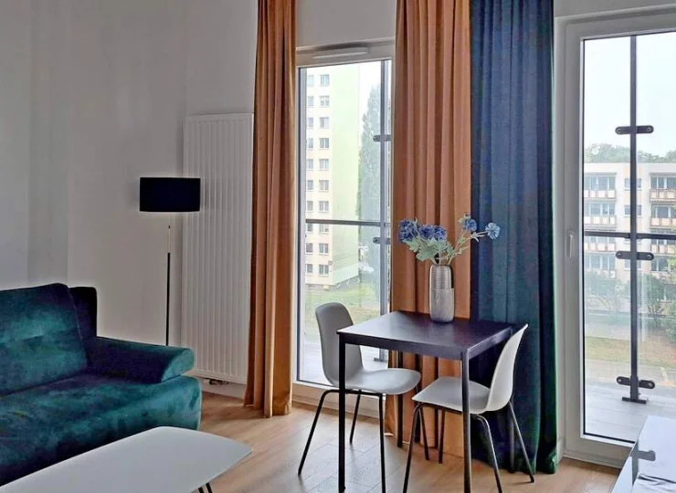 Apartamenty Wola Tower są dobrze skomunikowane z resztą miasta