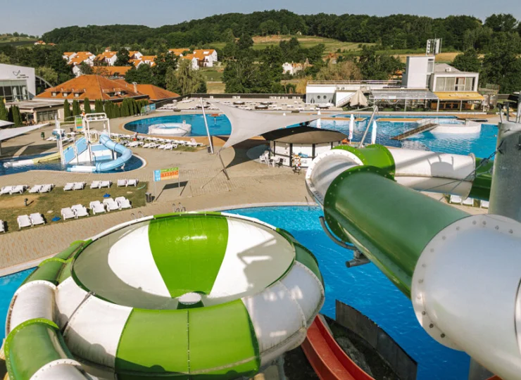 Resort Terme Sveti Martin**** dysponuje dużą strefą basenową