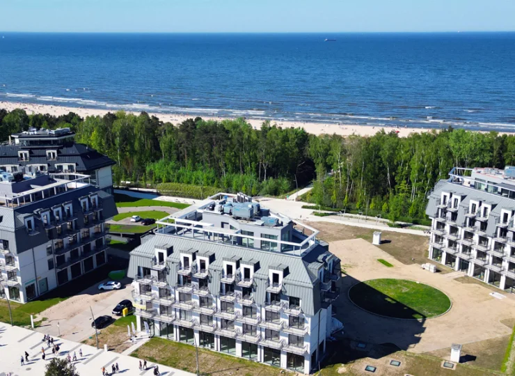 Platino Mare Resort & SPA ma piękną piaszczystą plażę na wyciągnięcie ręki