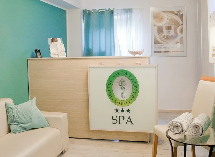 Hotel dysponuje centrum SPA z ofertą zabiegów relaksacyjnych i pielęgnacyjnych