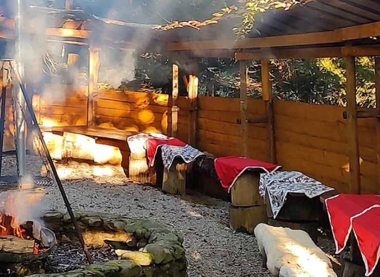 Istnieje możliwość organizacji góralskiej biesiady przy ognisku