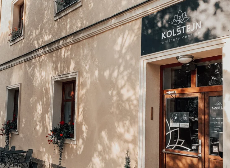 Hotel Kolštejn*** położony jest w centrum czeskiej miejscowości Branna