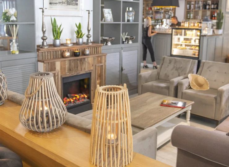 Lobby Bar jest nowoczesną i ciepłą przestrzenią z domową atmosferą