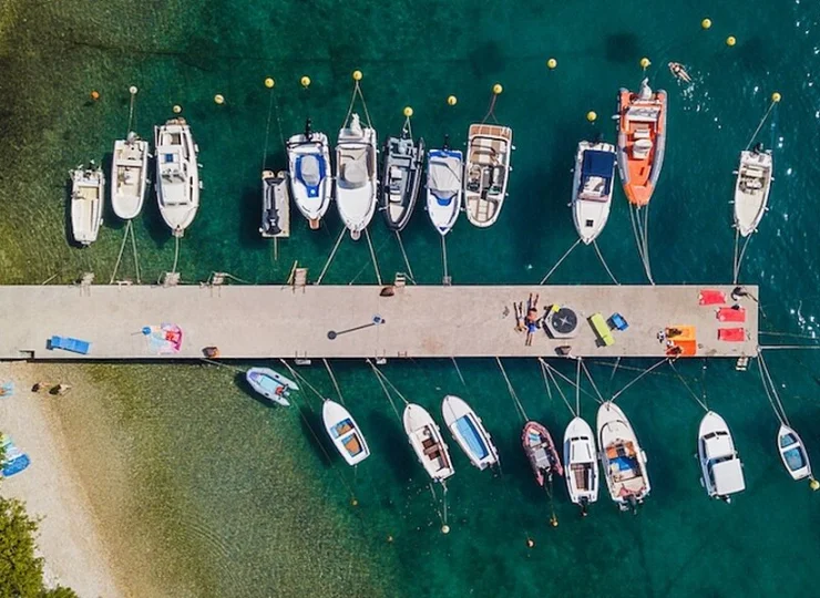 Adrialux Holiday Mobile Homes znajdują się bezpośrednio przy plaży