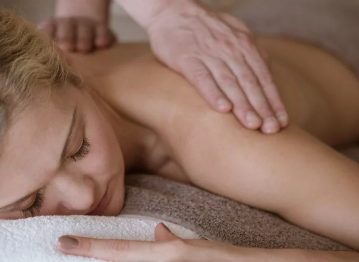 Głęboki relaks możliwy jest dzięki szerokiemu wachlarzowi masaży i zabiegów 
