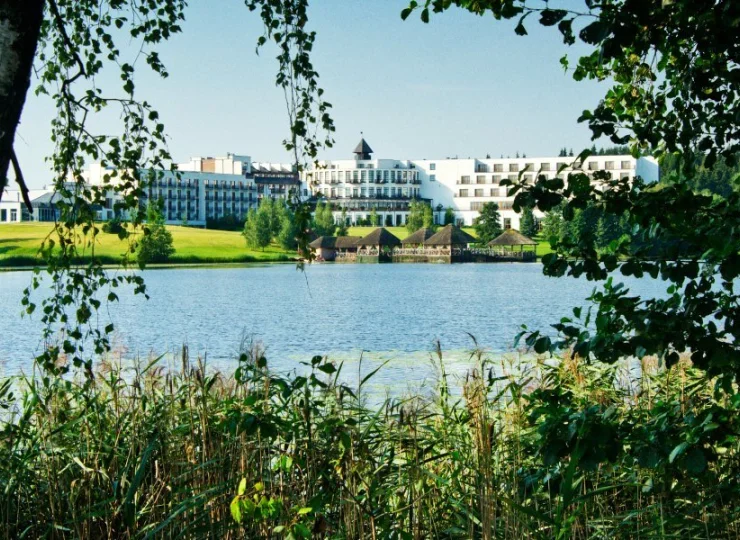 Vilnius Grand Resort**** położony jest w urokliwej scenerii
