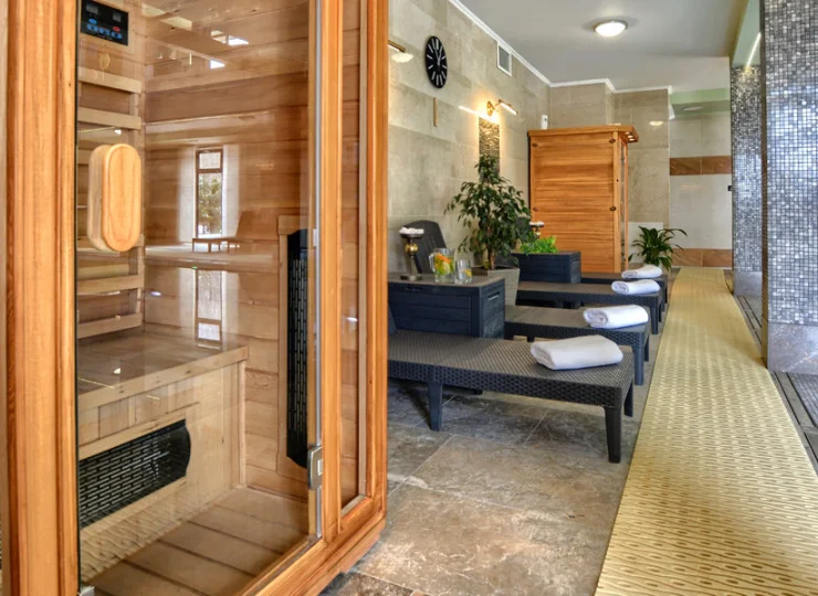 W strefie SPA mieści się kilka saun, w tym sauna infrared