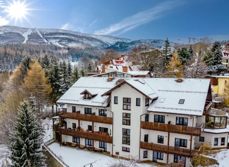 Hotel Karpacki&SPA jest położony w sercu Karkonoszy