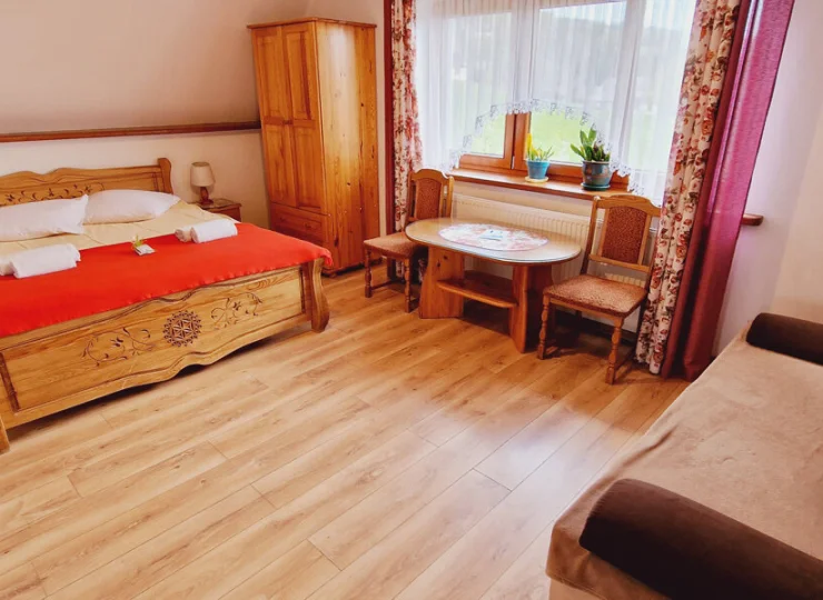 Górski Pałacyk oferuje pokoje i rodzinne apartamenty w Kościelisku