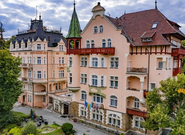 SPA Hotel Villa Smetana**** powstał w dwóch oryginalnych secesyjnych kamienicach