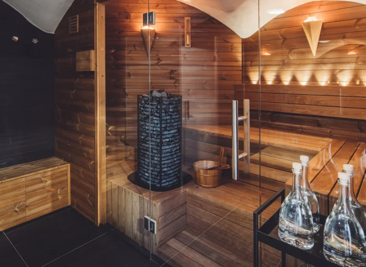 W rezydencji można skorzystać z sauny oraz siłowni