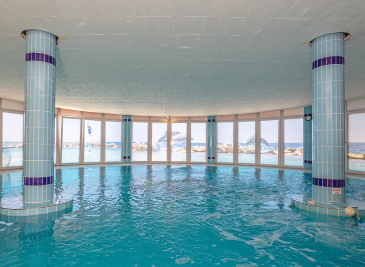 Hotel Marina dysponuje wewnętrznym basenem