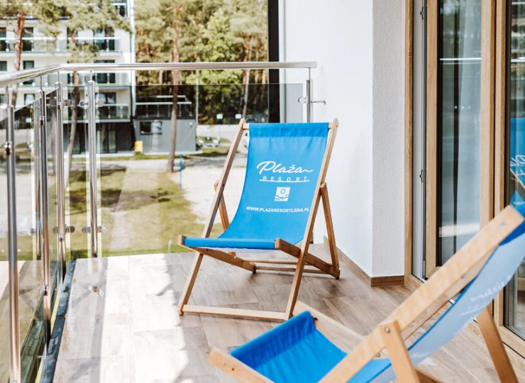 Każdy pokój posiada przestronny balkon