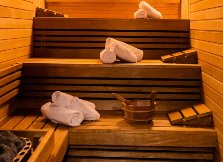 W strefie odnowy biologicznej jest także jacuzzi oraz sauna