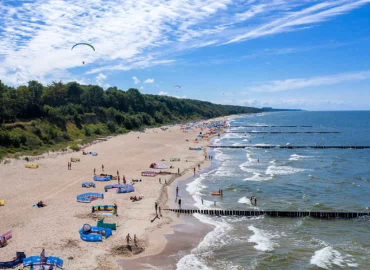 Atrakcje okolicy: piaszczysta plaża nad Bałtykiem