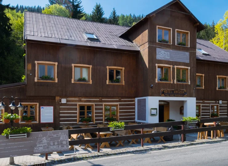 Hotel Hvezda znajduje się w miejscowości Pec pod Sneżkou