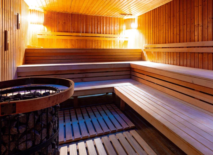 Można tu skorzystać z kilku saun: sauna fińska, ziołowa, sauna IR, biosauna