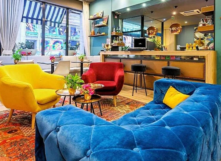 ROOMbach Hotel*** jest położony w samym centrum Budapesztu
