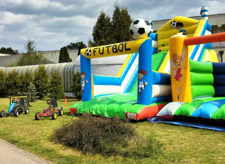 Hotel posiada atrakcje dla najmłodszych gości