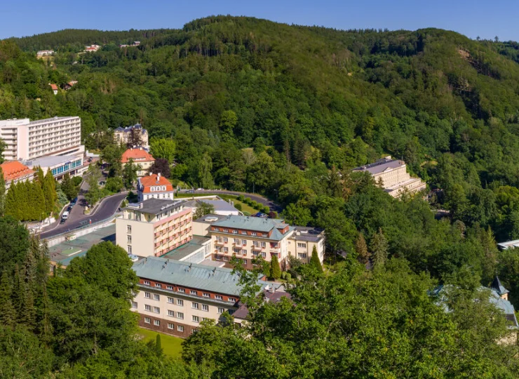Spa Resort Sanssouci jest położony w zielonej okolicy