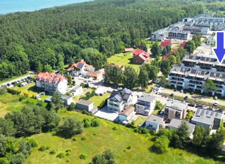 Posesja Plażowa znajduje się bardzo blisko nadmorskiego lasu i plaży