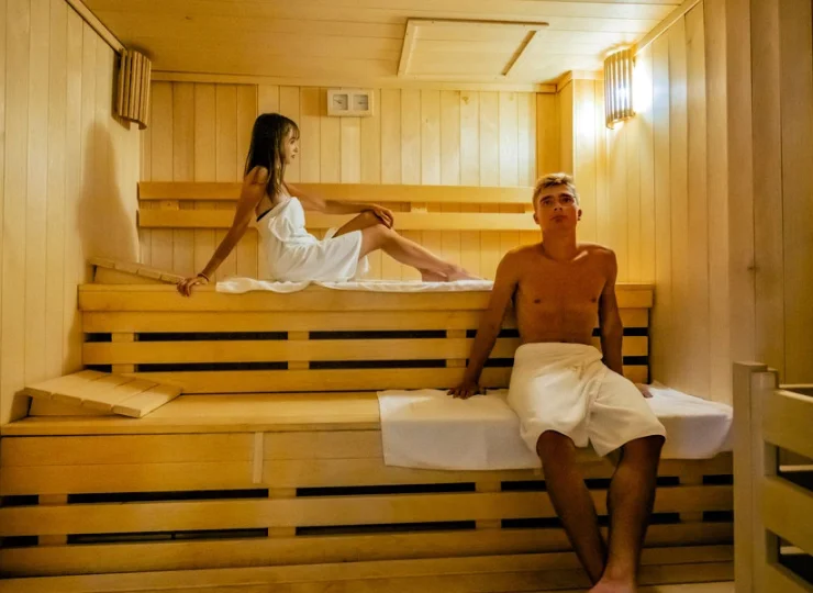 Dostępnych jest aż 5 saun: fińska, ziołowa, parowa, na podczerwień