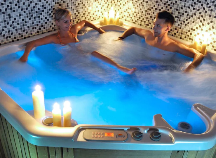 W strefie wellness znajduje się wygodne jacuzzi