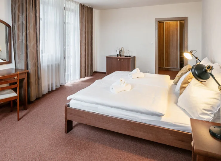 Pytloun Wellness Hotel Hasištejn**** oferuje komfortowe pokoje dla 2 osób