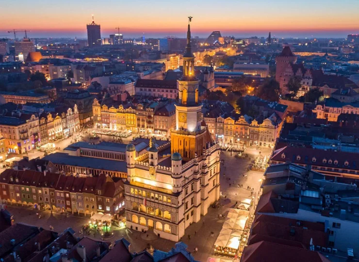 Woźna 11 Aparthouse jest położony tuż przy Starym Mieście w Poznaniu