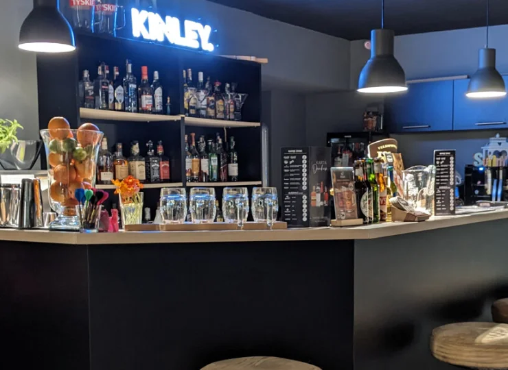 Tuż obok mieści się drink bar