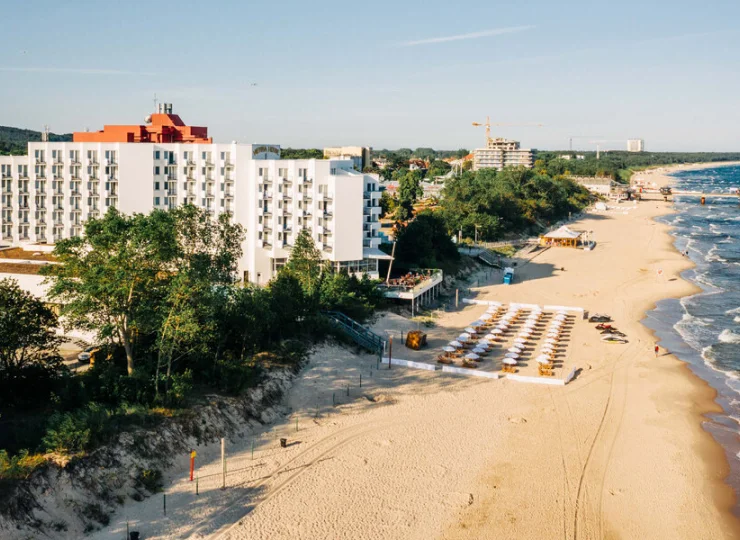 4-gwiazdkowy hotel jest wspaniale położny tuż przy plaży w Międzyzdrojach
