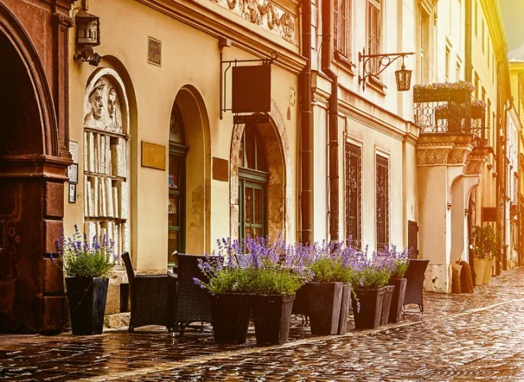Hotel jest doskonałą bazą do poznania najbardziej magicznych zakątków Krakowa