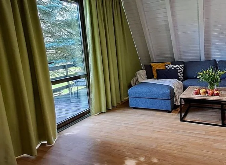 Z salonu jest wyjście na balkon