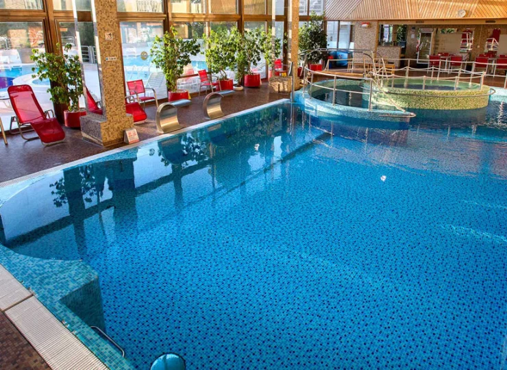 W basenie są organizowane zajęcia aqua aerobiku zgodnie z harmonogramem
