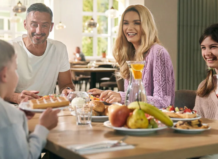 Centralnym miejscem hotelu jest nowoczesna restauracja