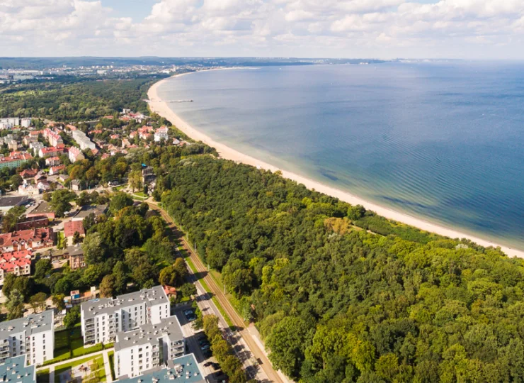 Hotel jest położony blisko plaży w Jelitkowie - kurortowej dzielnicy Gdańska