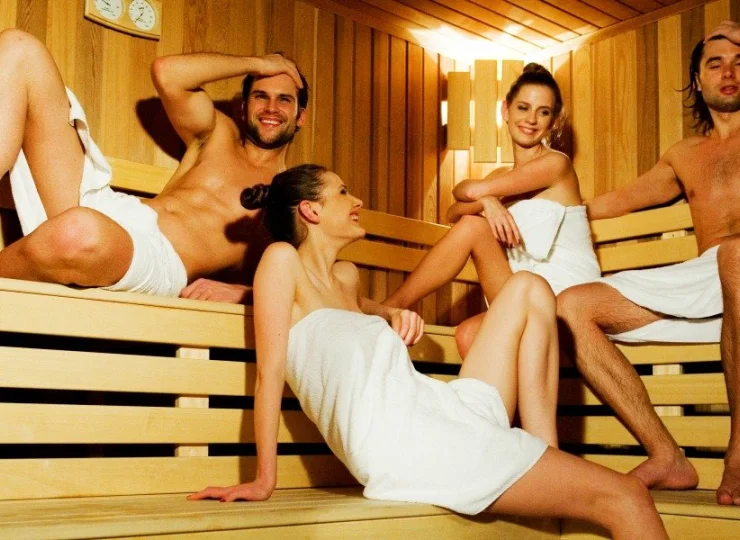 Goście mogą korzystać z dwóch saun suchych - sosnowej i cedrowej