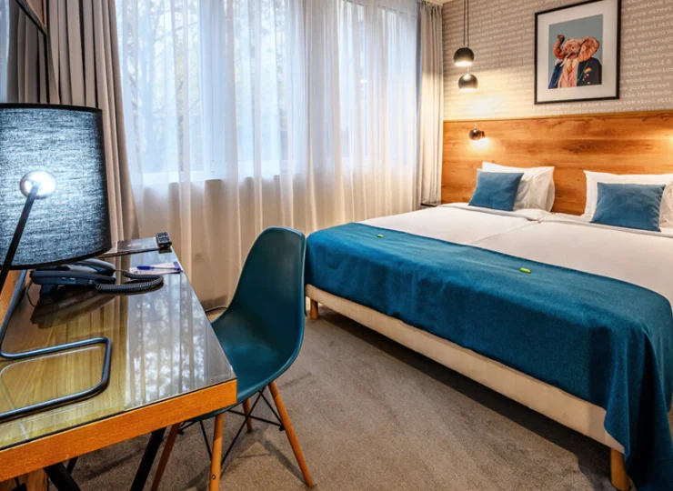 ROOMbach Hotel Budapest Center*** oferuje wygodne pokoje w centrum miasta