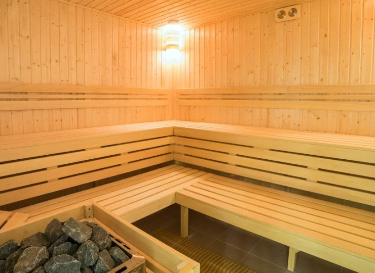 W Aqua Center można skorzystać z relaksującego seansu w saunie suchej
