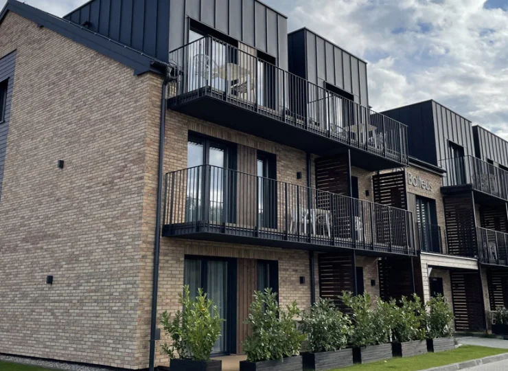 Każdy apartament ma swój balkon lub taras