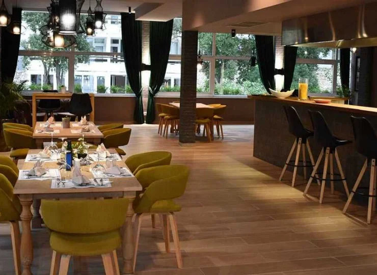 W Aminess Port 9 Residence jest aż 10 różnych restauracji i barów