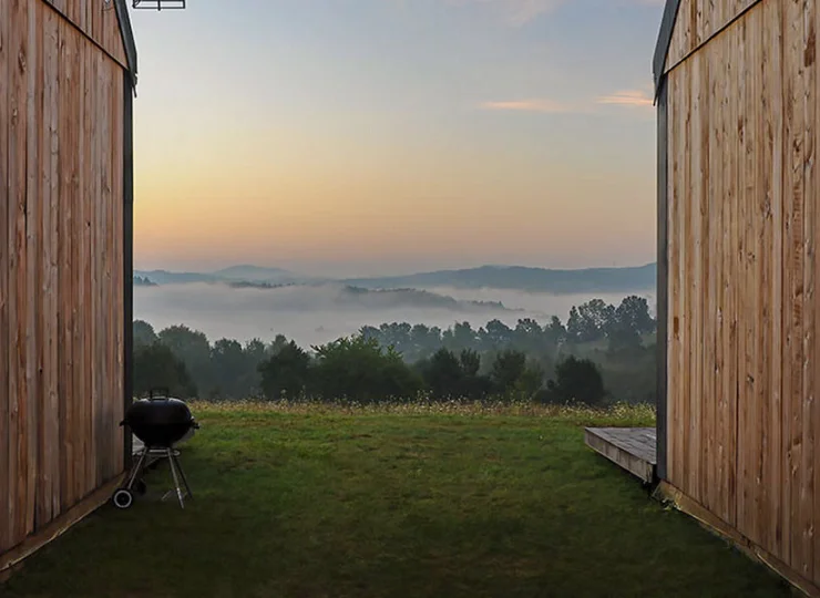 Każdy domek ma własny sprzęt do grillowania