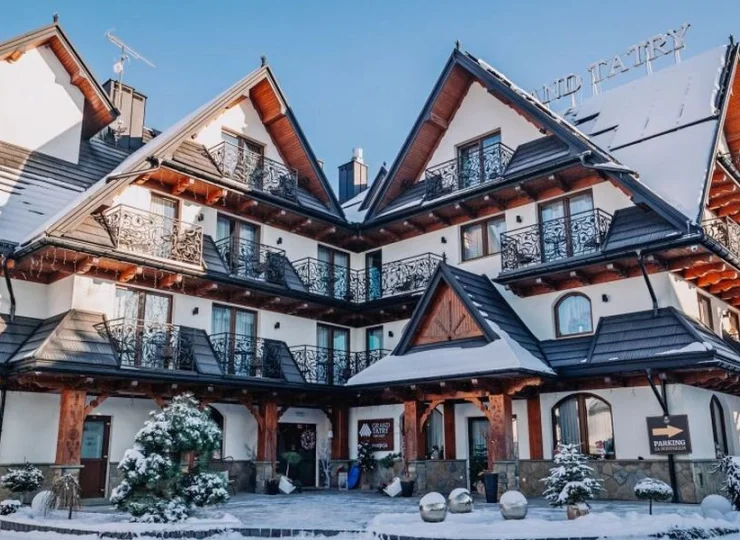 Grand Tatry są położone 800 m od dużego ośrodka narciarskiego Kotelnica