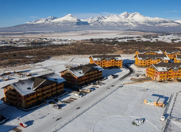 Z okien i balkonów apartamentów roztacza się wspaniały widok na Tatry Wysokie