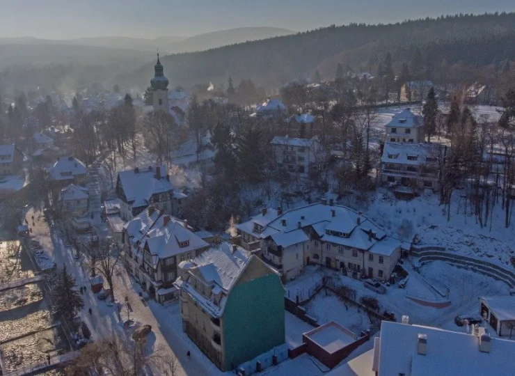 Zimą miejscowość zachwyca swoim niezwykłym klimatem
