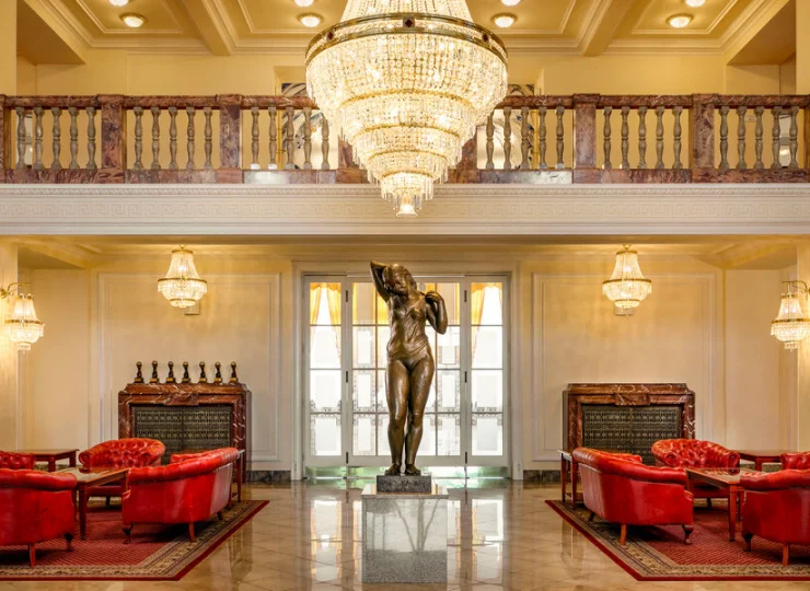 Wystrój hotelu Imperial jest oryginalny, odbiegając od dzisiejszego minimalizmu